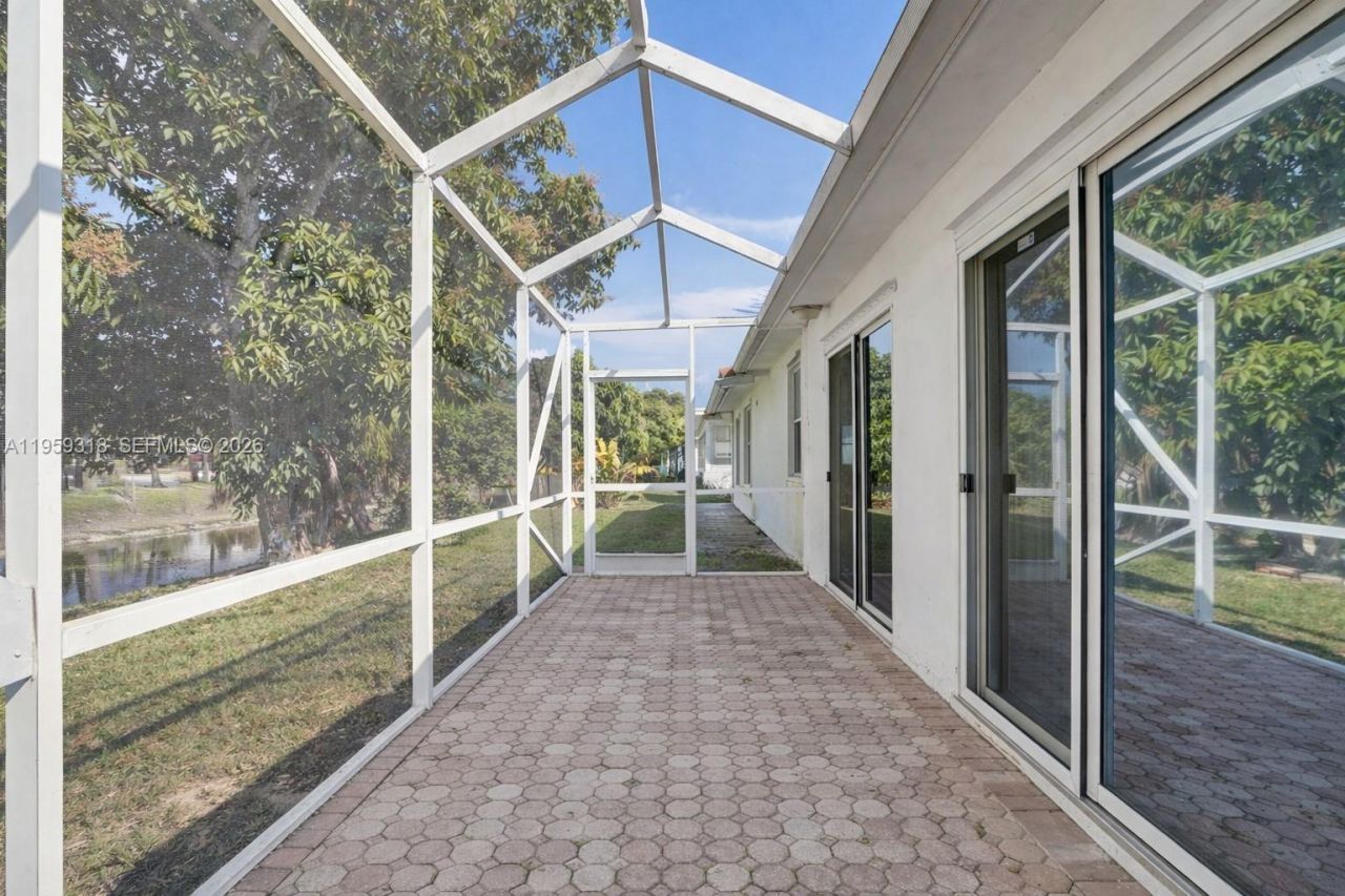 4927 NW 55th Ct, Tamarac, FL 33319 Photo