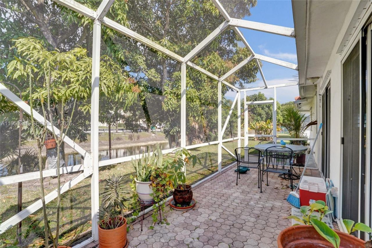 4927 NW 55th Ct, Tamarac, FL 33319 Photo