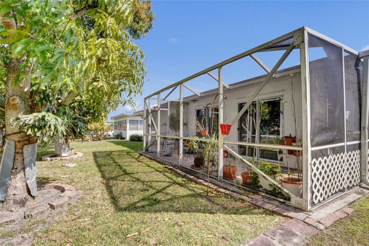 4927 NW 55th Ct, Tamarac, FL 33319 Photo