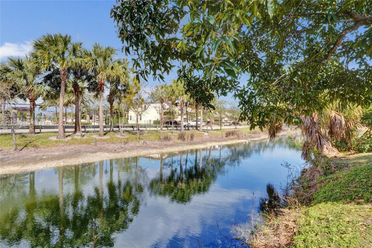 4927 NW 55th Ct, Tamarac, FL 33319 Photo