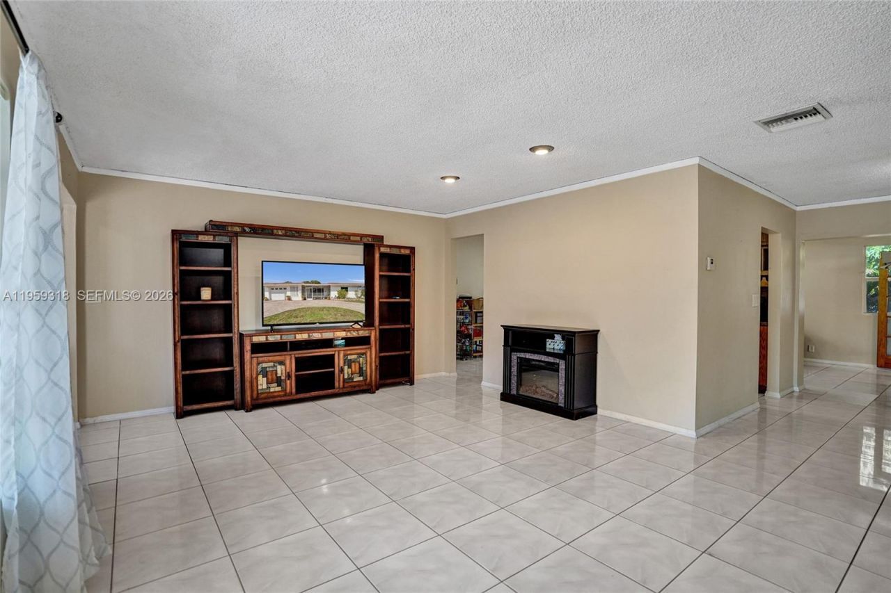 4927 NW 55th Ct, Tamarac, FL 33319 Photo