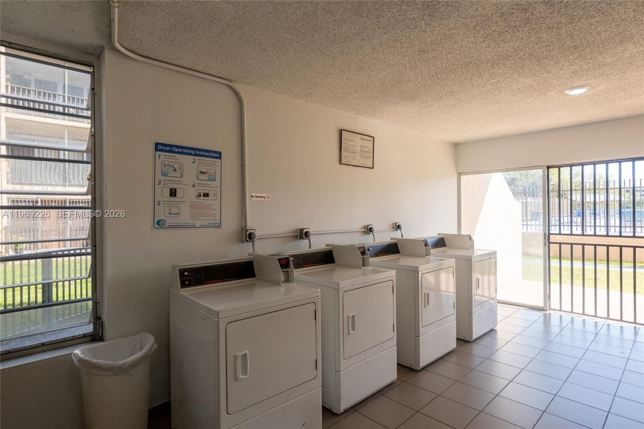 8889 W Fontainebleau Blvd, Unit 505, Miami, FL 33172 Photo