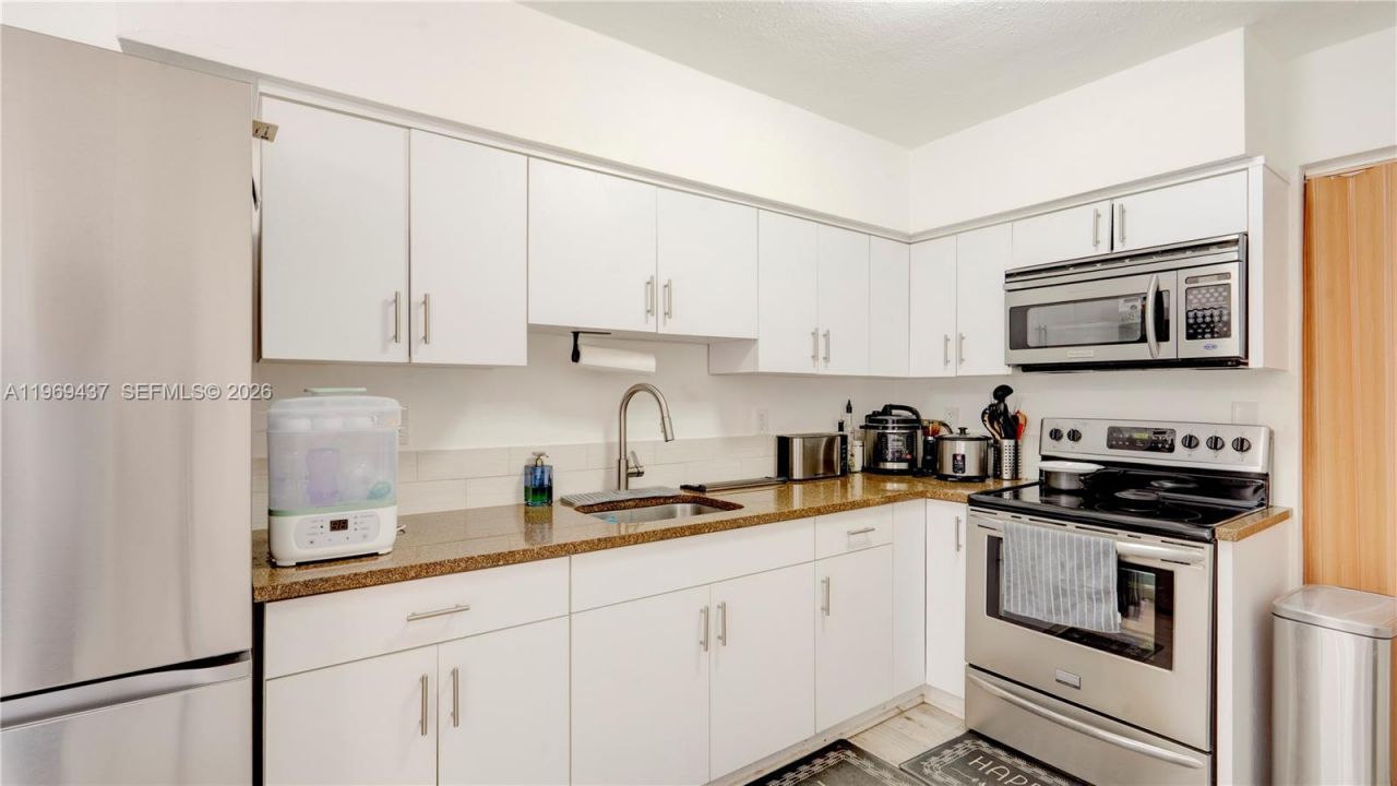 7070 SW 26th Ct, Miramar, FL 33023 Photo