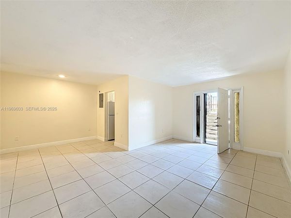 2335 NE 172 Nd, Unit 3, North Miami Beach, FL 33160