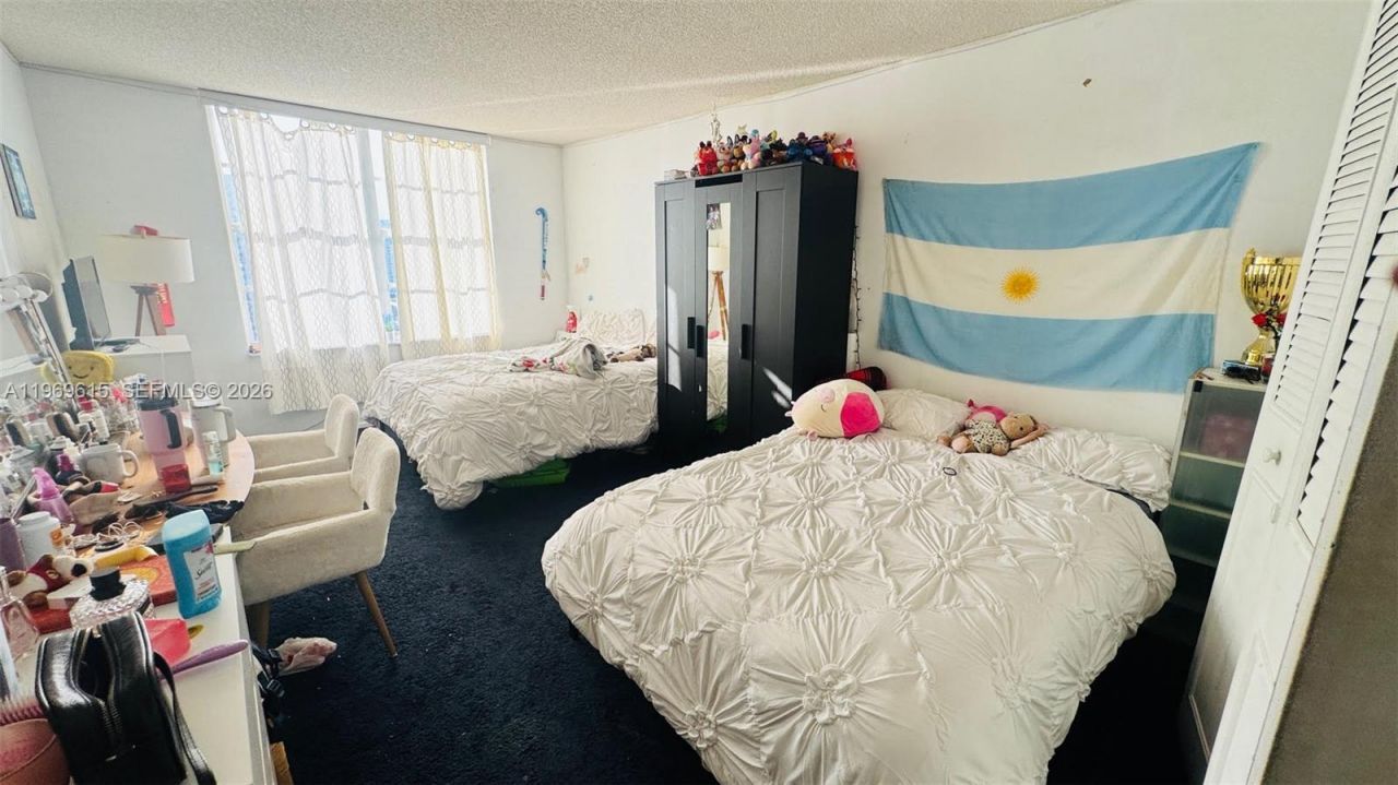 230 174th St, Unit 1518, Sunny Isles Beach, FL 33160 Photo