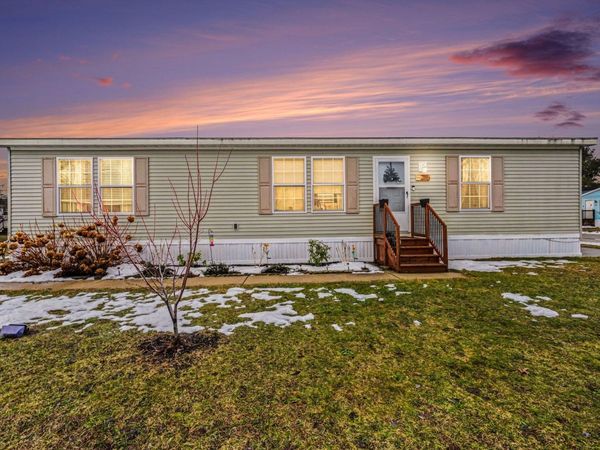 3611 Butternut Drive, Unit 285, Holland, MI 49424