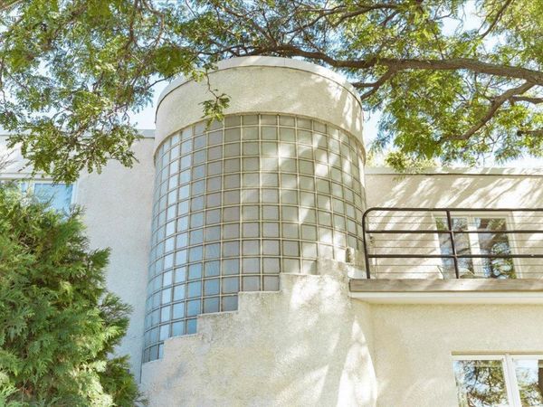 1800 E Shore Drive, Maplewood, MN 55109