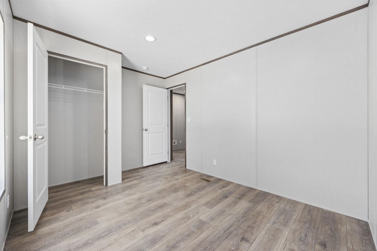 501 N Green Sea Rd. Photo 10