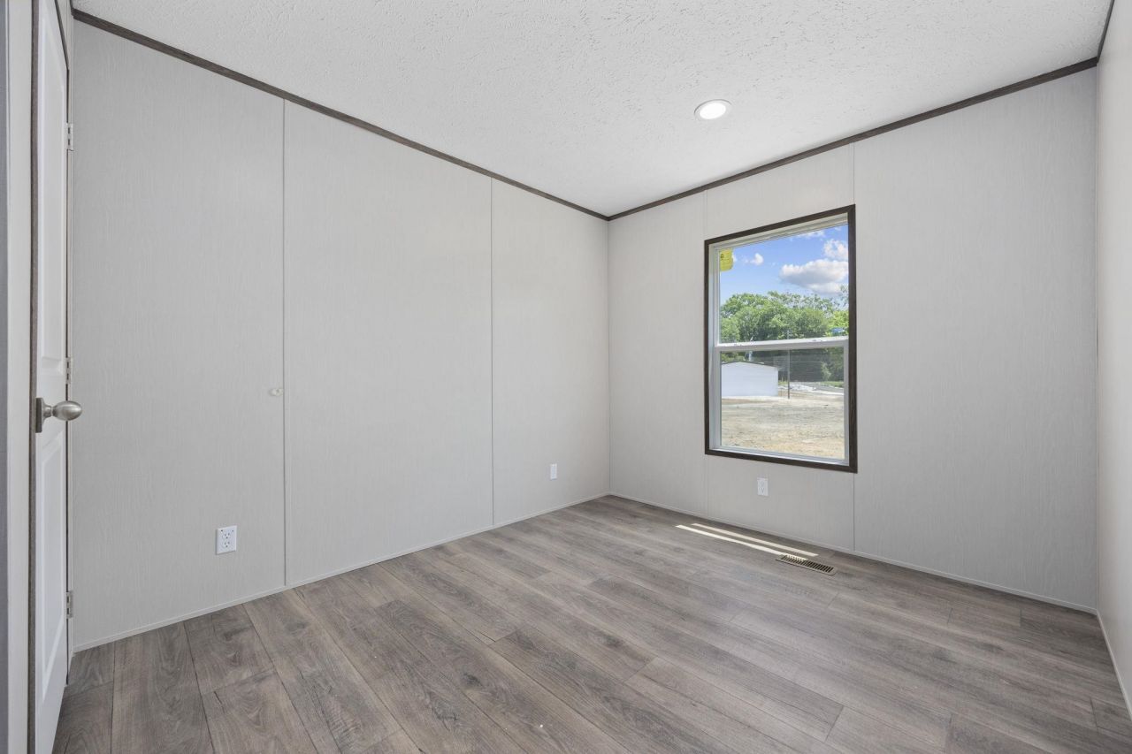 501 N Green Sea Rd. Photo 12