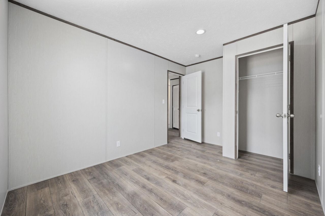 501 N Green Sea Rd. Photo 13