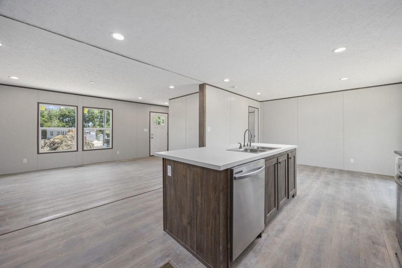 501 N Green Sea Rd. Photo 21