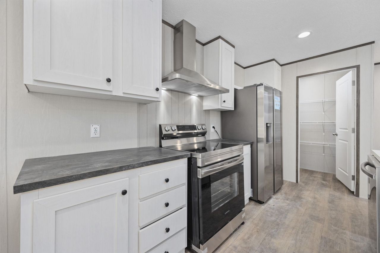 501 N Green Sea Rd. Photo 22