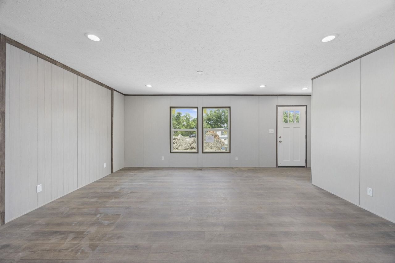 501 N Green Sea Rd. Photo 23