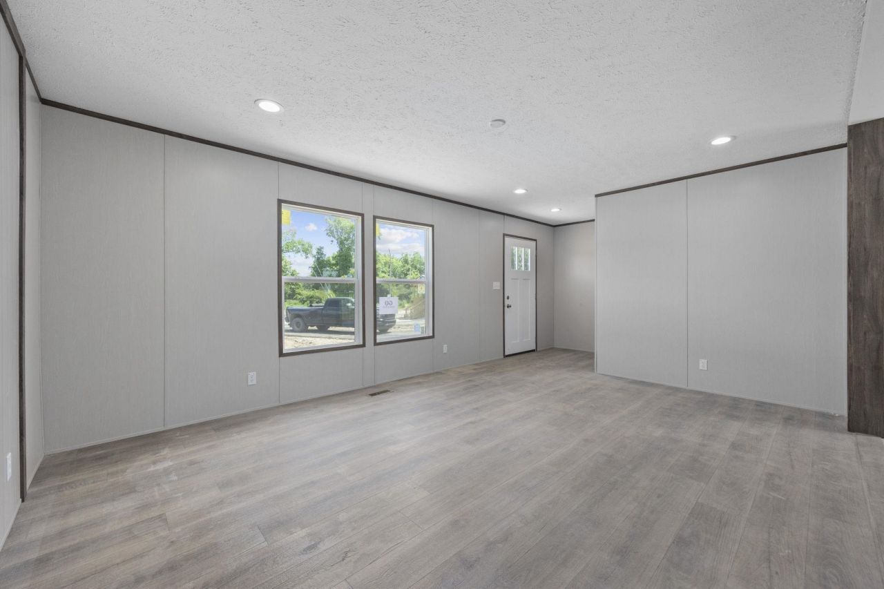 501 N Green Sea Rd. Photo 26