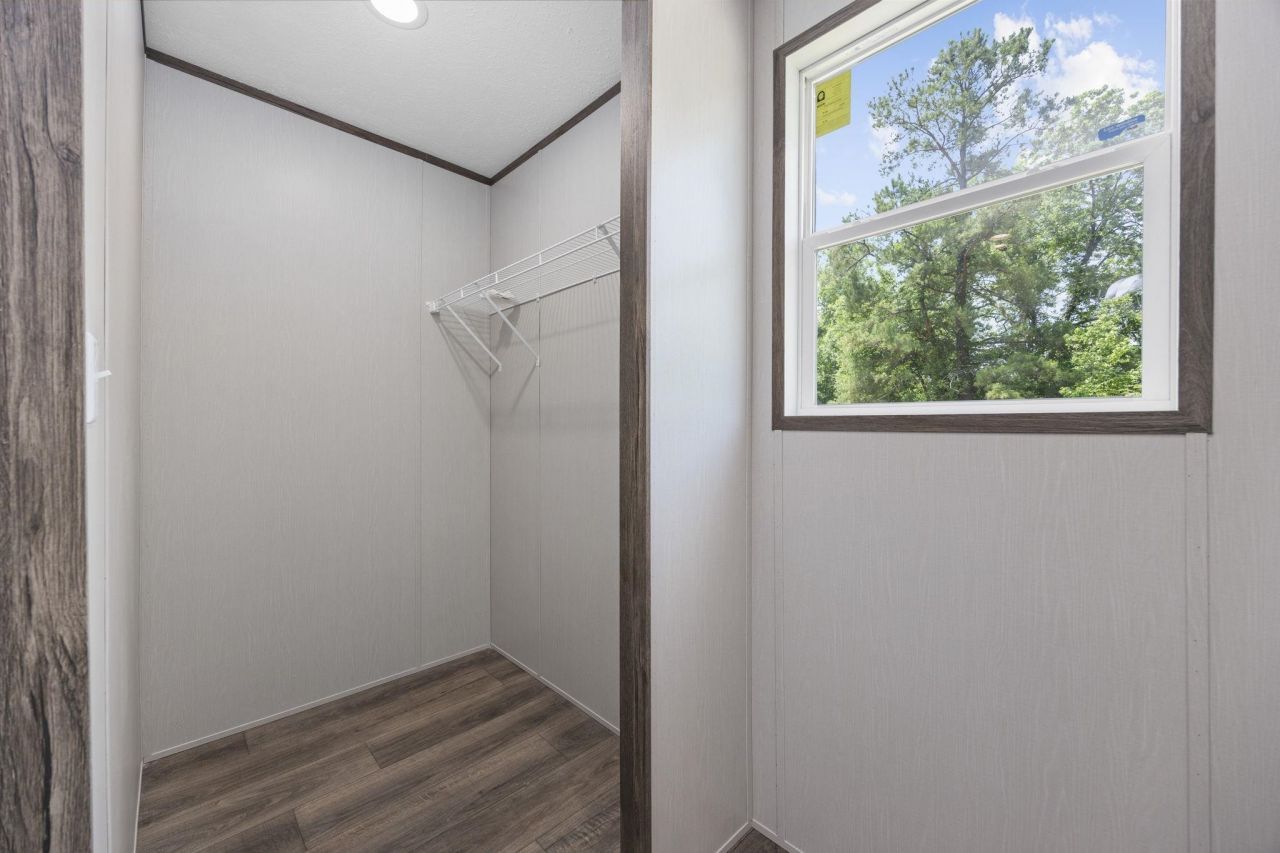 501 N Green Sea Rd. Photo 6