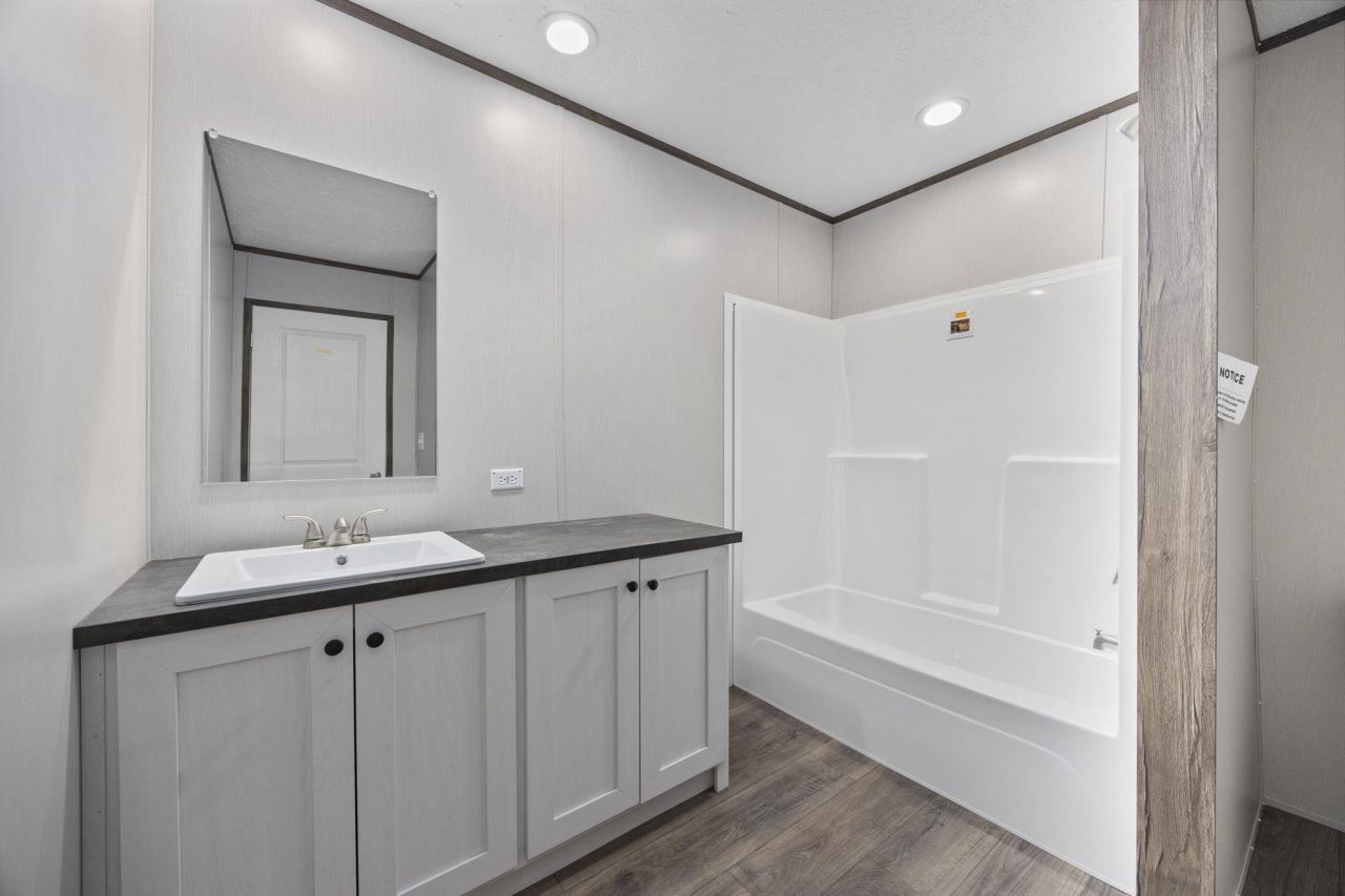 501 N Green Sea Rd. Photo 8