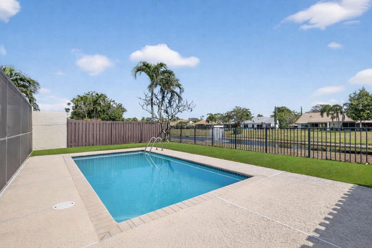 293 SW 28th Avenue, Delray Beach, FL 33445 Photo