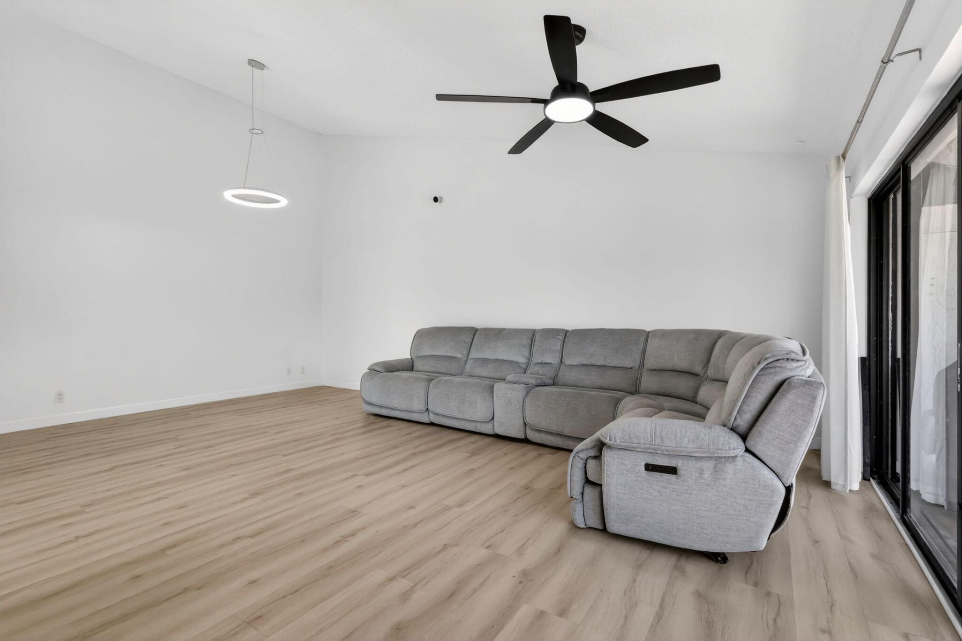 293 SW 28th Avenue, Delray Beach, FL 33445 Photo