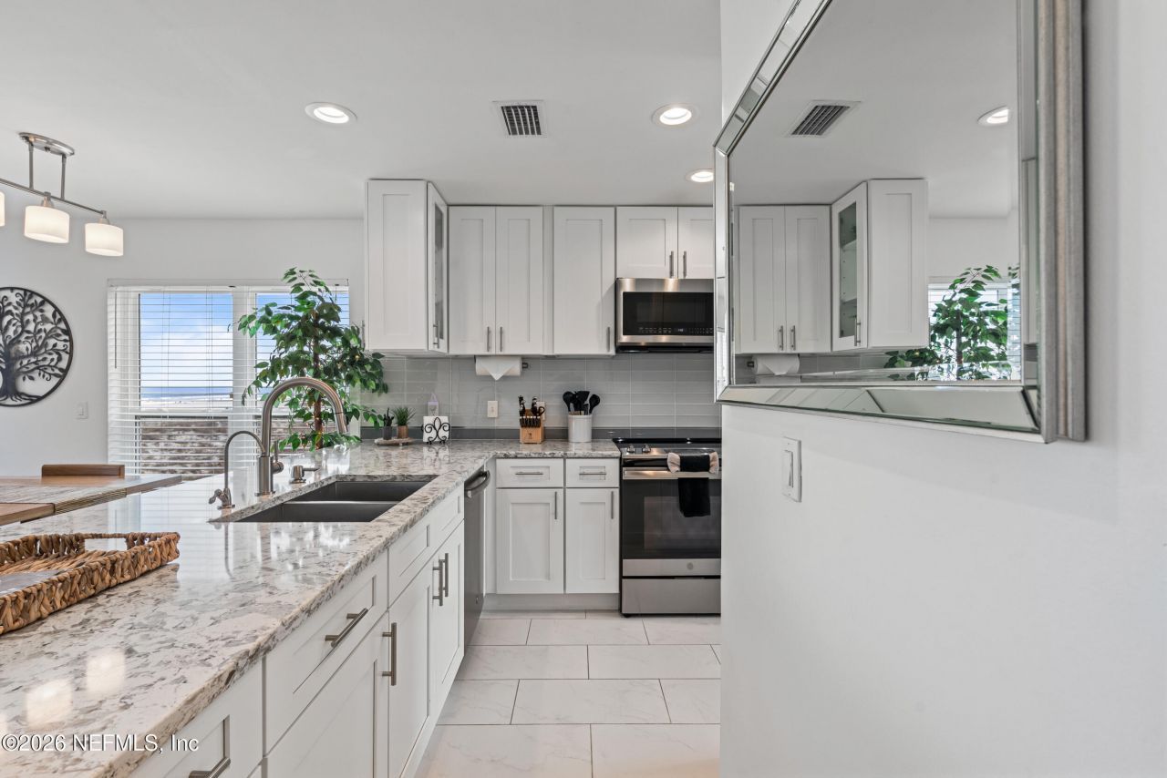 2 10th Street, Unit 6, Saint Augustine Beach, FL 32080 Photo