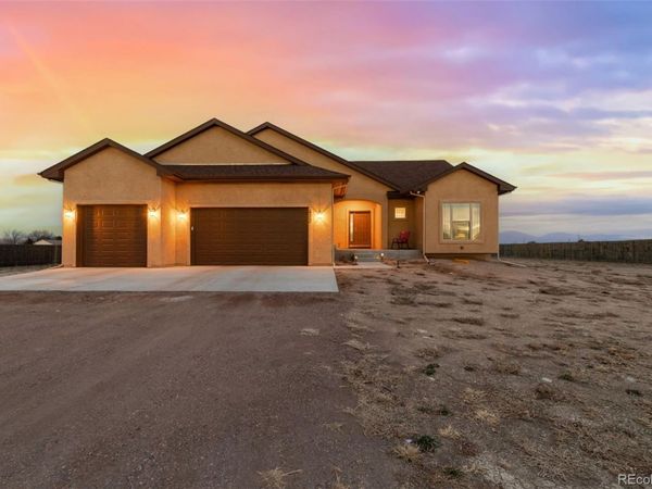 422 S Gilia Drive, Pueblo, CO 81007