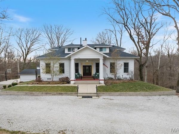 106 Harmon Drive, Lebanon, IL 62254