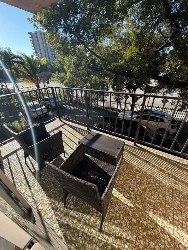 1465 NE 123rd St, Unit 215, North Miami, FL 33161 Photo