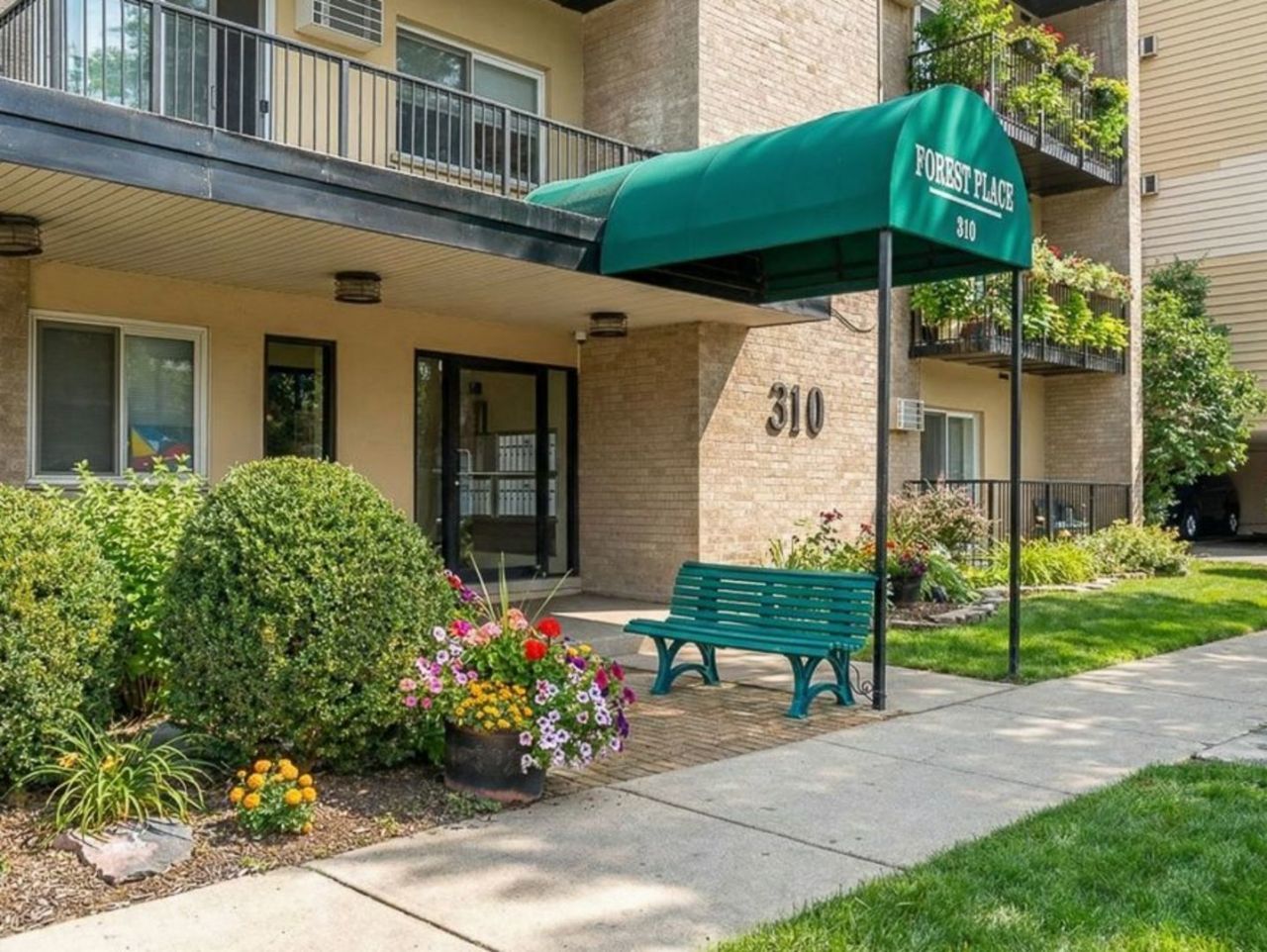 310 Lathrop Avenue, Unit 307, Forest Park, IL 60130 Main Photo