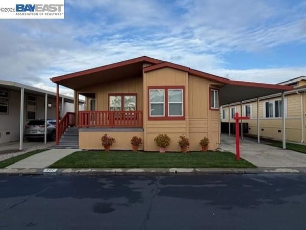 407 407 Santa Monica, San Leandro, CA 94579