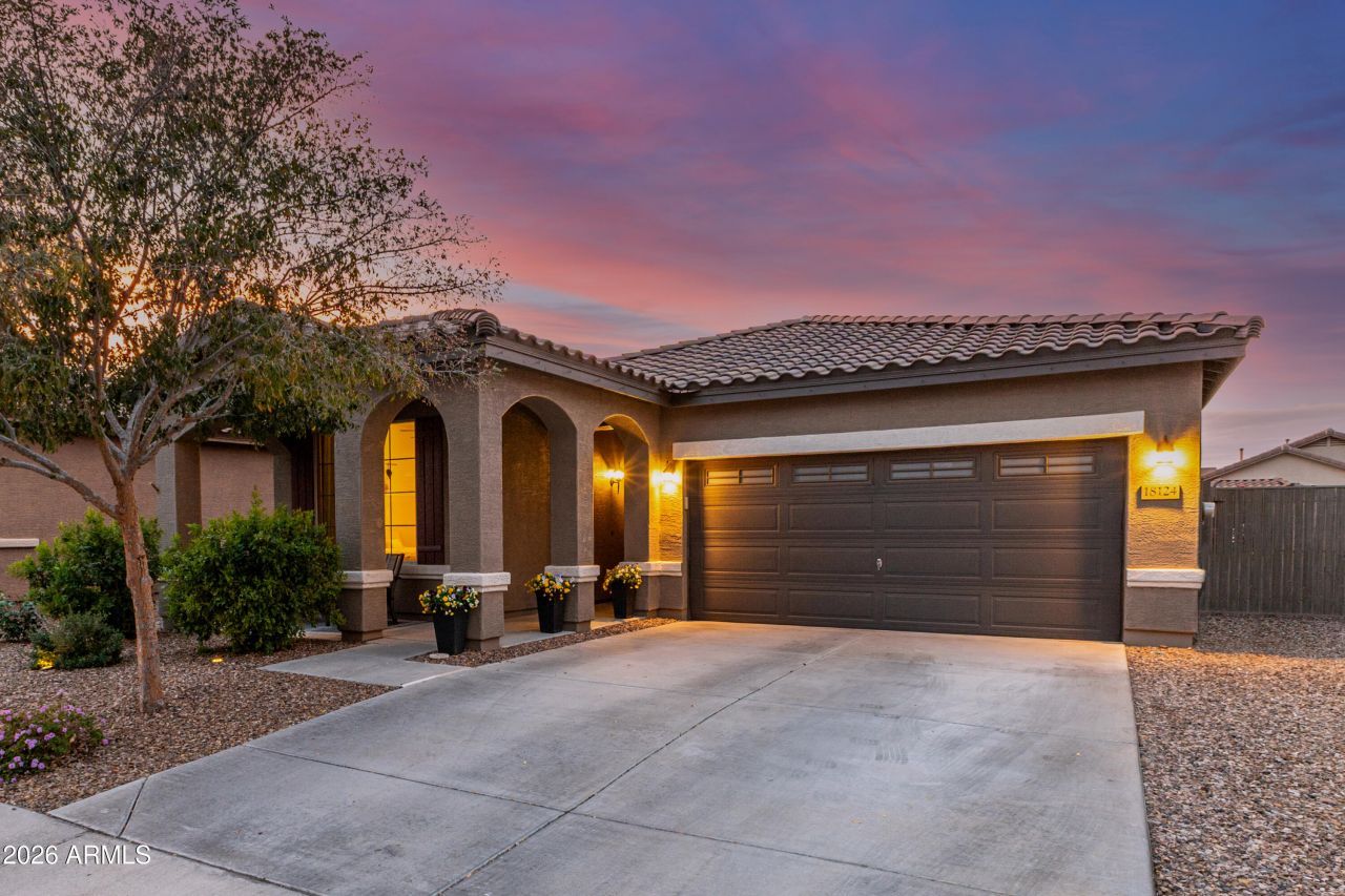 18124 W Ivy Lane, Surprise, AZ 85388 Main Photo
