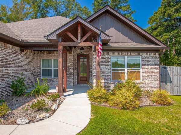 1465 Woolridge Drive Drive, Benton, AR 72019