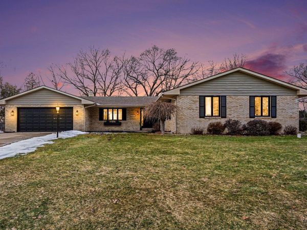 51877 Gentian Lane, Granger, IN 46530