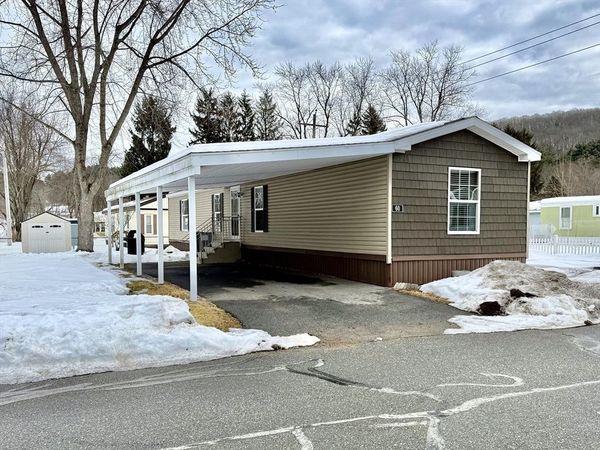 60 Quaboag Valley Co Op St, Palmer, MA 01069