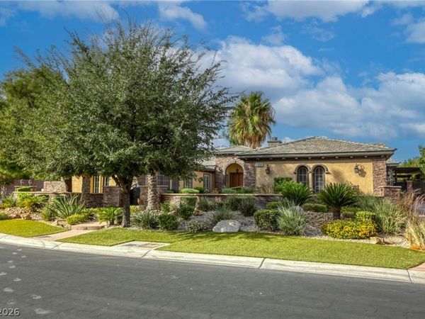 6908 Via Locanda Avenue, Las Vegas, NV 89131