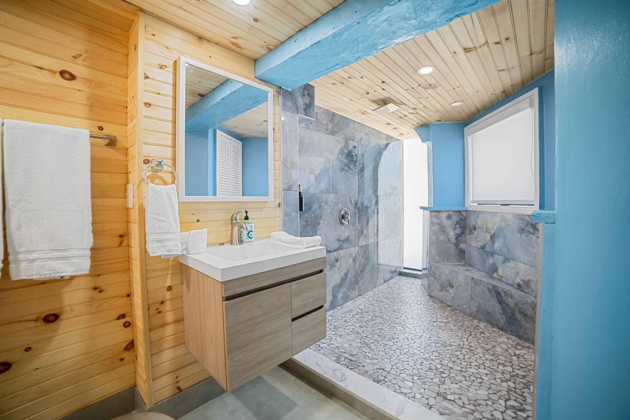 1557 Long Beach Drive, Big Pine Key, FL 33043 Photo