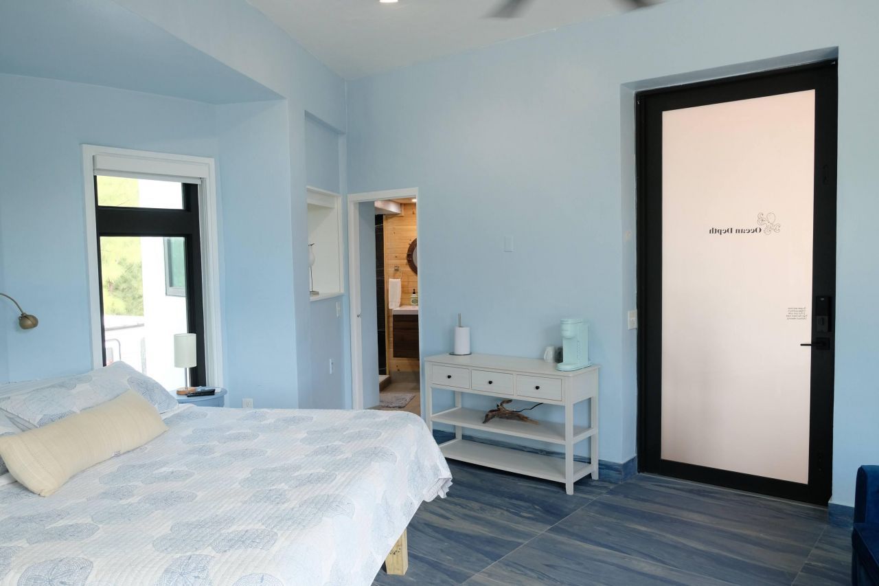 1557 Long Beach Drive, Big Pine Key, FL 33043 Photo