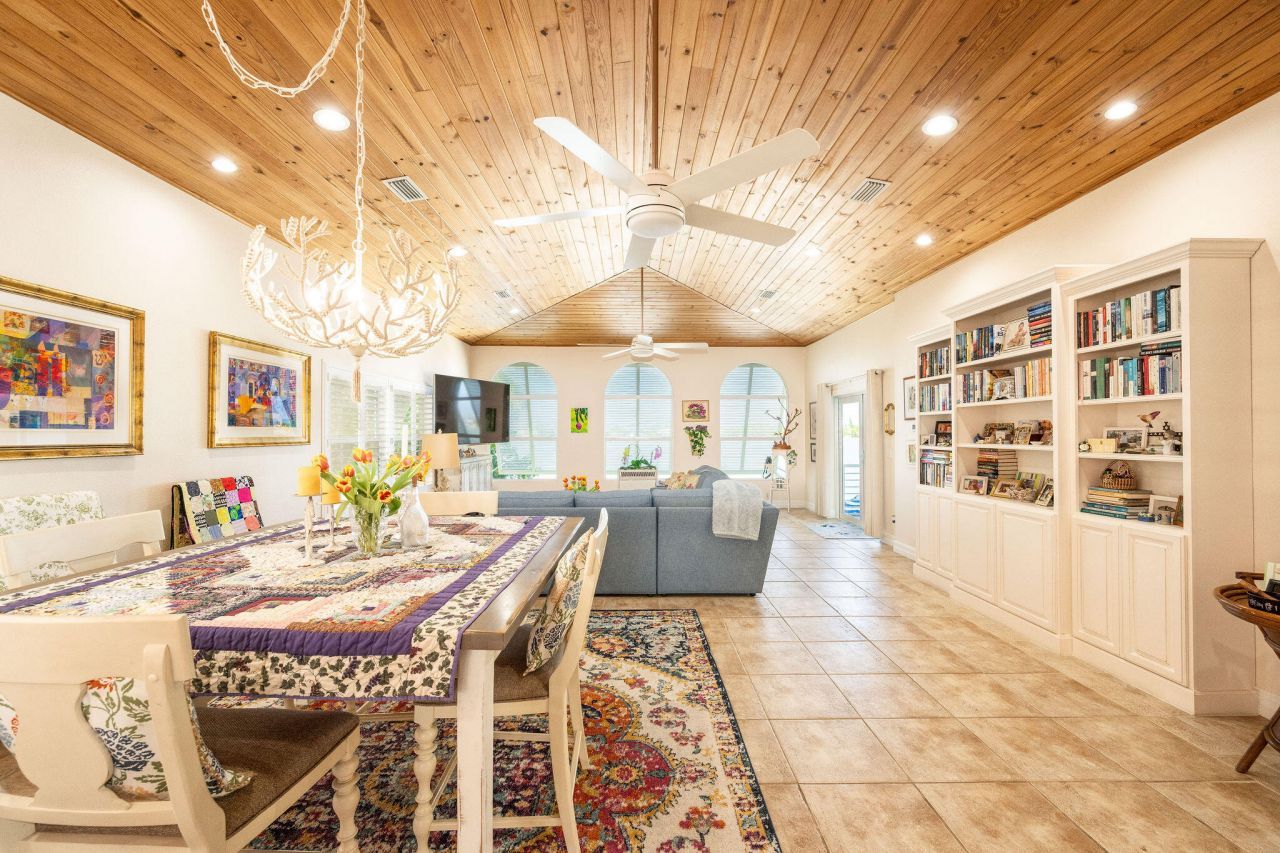 16805 Tamarind Road, Sugarloaf, FL 33042 Photo