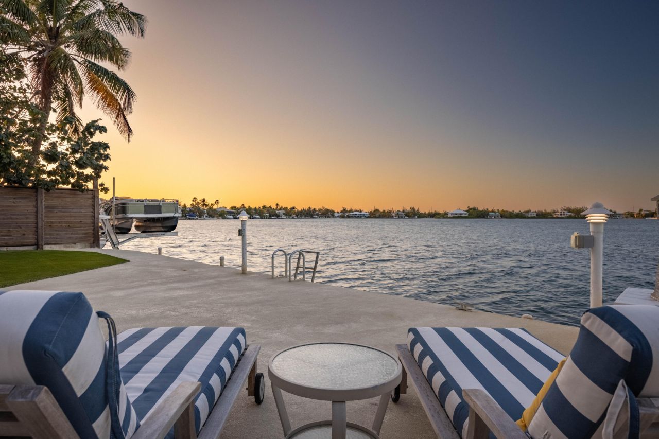 16805 Tamarind Road, Sugarloaf, FL 33042 Photo