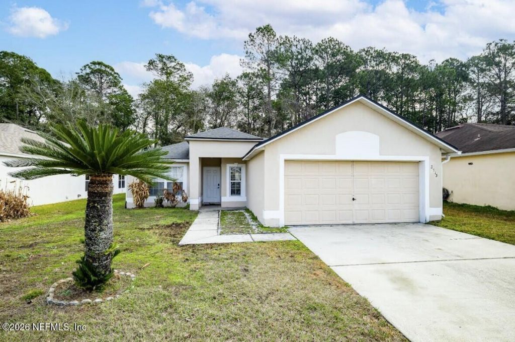 2715 Lantana Lakes Drive E, Jacksonville, FL 32246 Main Photo