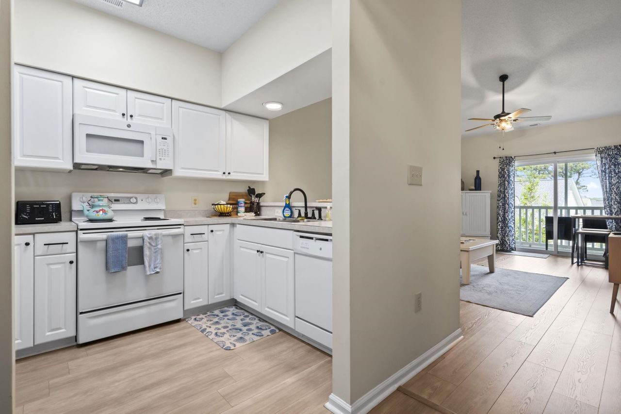 102 Scotch Broom Dr. Photo 10