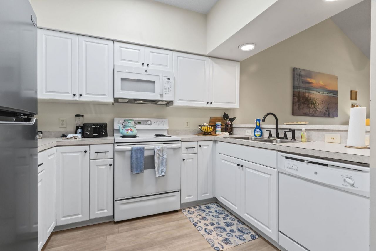 102 Scotch Broom Dr. Photo 12