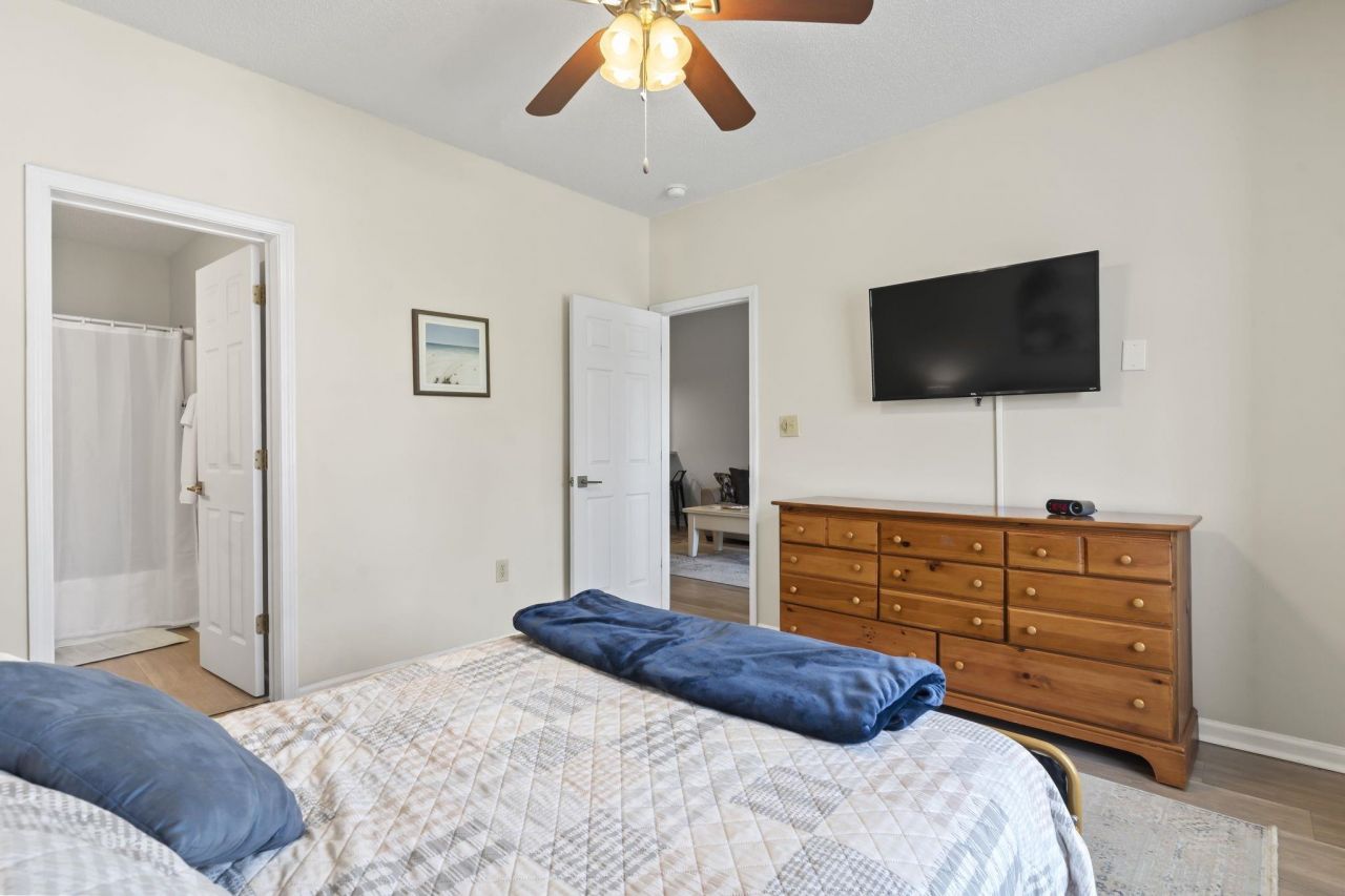 102 Scotch Broom Dr. Photo 18