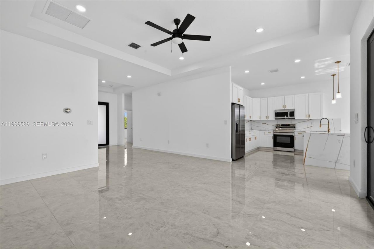 3050 NW 24th St , Fort Lauderdale, FL 33311 Photo