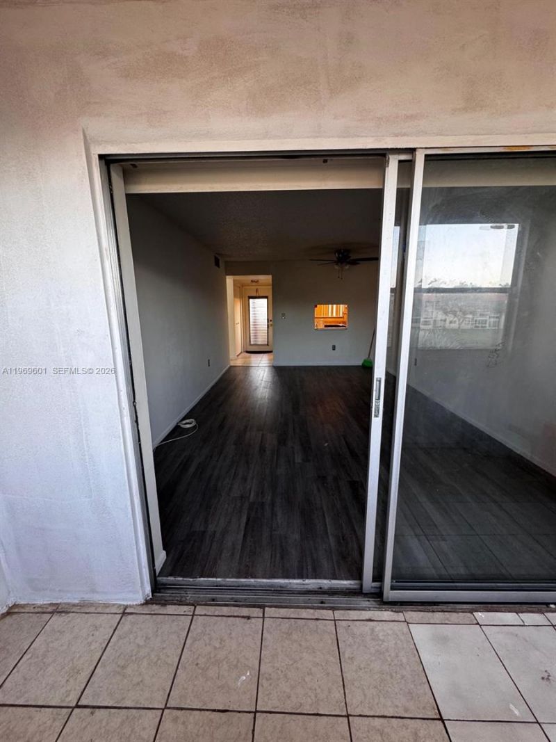 3071 E Sunrise Lakes Dr , Unit 306, Sunrise, FL 33322 Photo