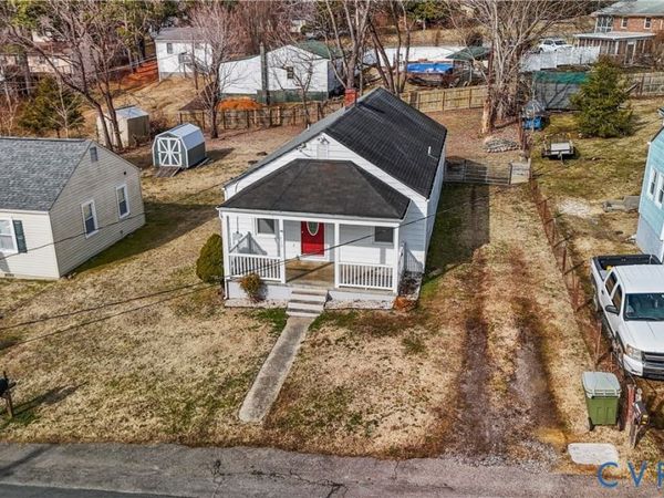 713 MONROE Street , Farmville, VA 23901