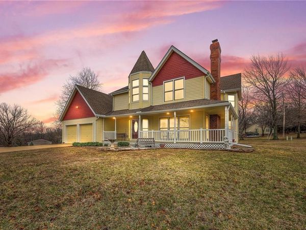 13035 Wild Rose Lane, Olathe, KS 66061