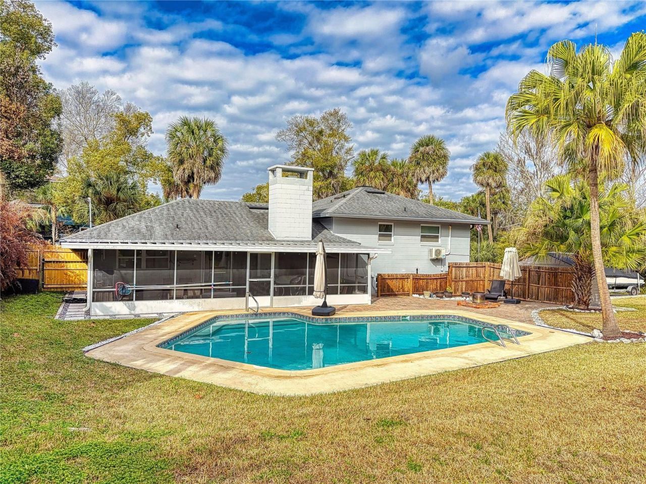 303 Hermits Trail, Altamonte Springs, FL 32701 Photo