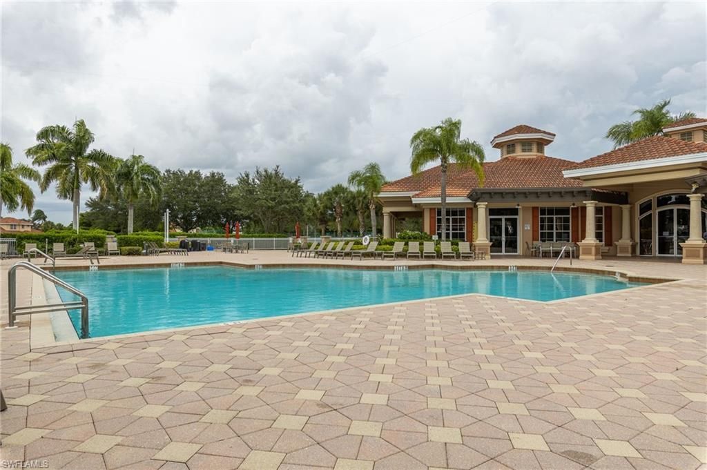 5550 Berkshire Dr, Unit 202, Fort Myers, FL 33912 Photo