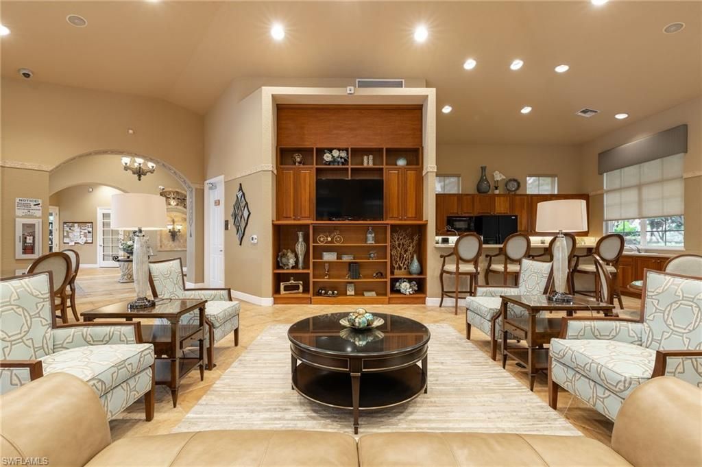 5550 Berkshire Dr, Unit 202, Fort Myers, FL 33912 Photo