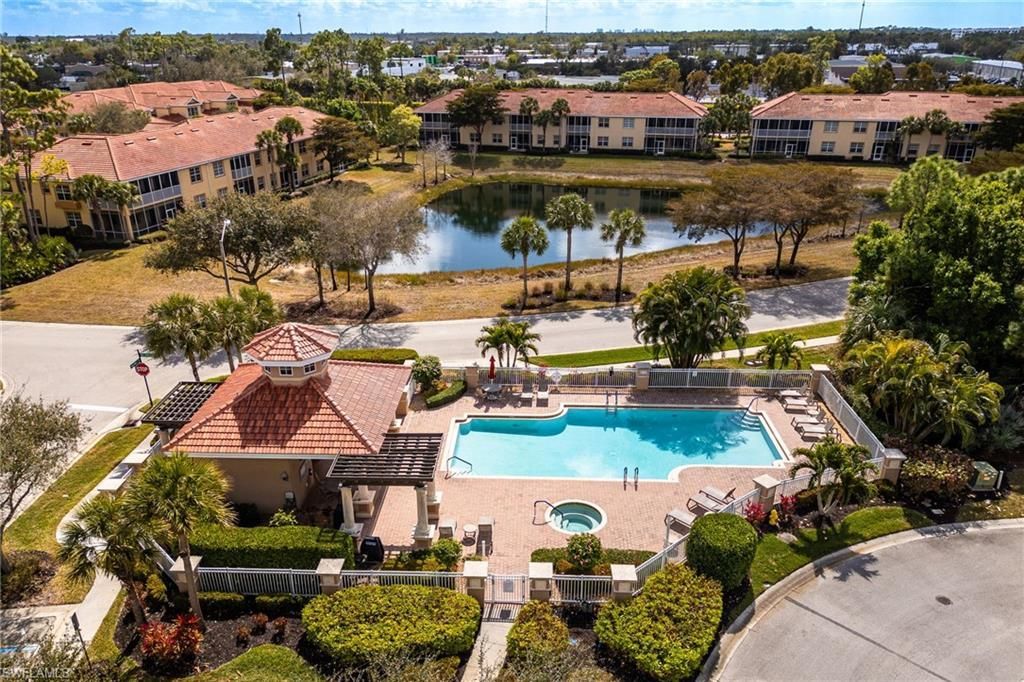 5550 Berkshire Dr, Unit 202, Fort Myers, FL 33912 Photo