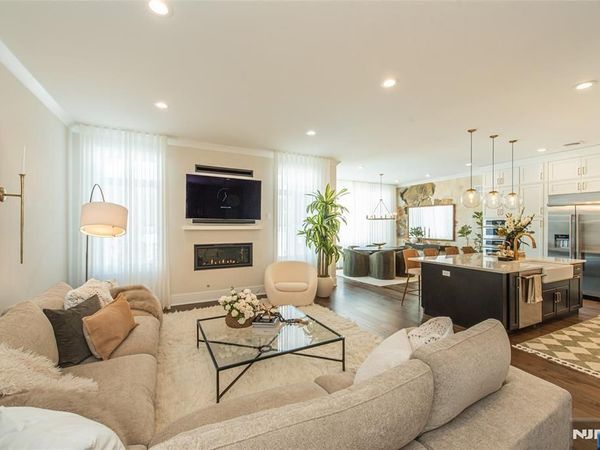 23 Royal Birkdale Court 23, Unit 23, RIVERVALE, NJ 07675